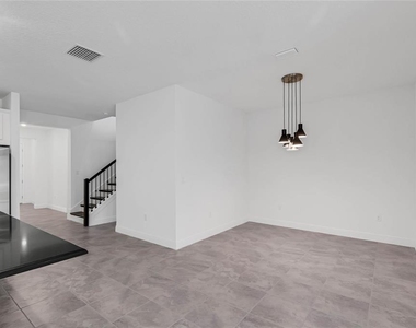 4518 Lions Gate Avenue - Photo Thumbnail 1