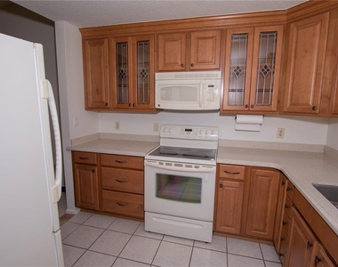 3068 Autumn Court - Photo Thumbnail 6