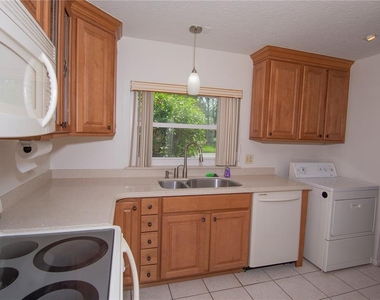3068 Autumn Court - Photo Thumbnail 5