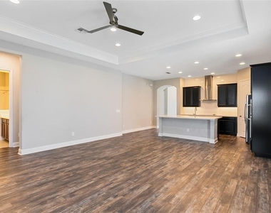 9211 Neher Street - Photo Thumbnail 7