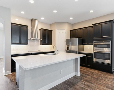 9211 Neher Street - Photo Thumbnail 3