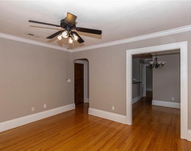 613 E Ridgewood Street - Photo Thumbnail 6