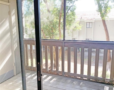 125 Springwood Circle - Photo Thumbnail 16