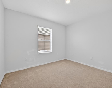 445 Panda Place - Photo Thumbnail 19