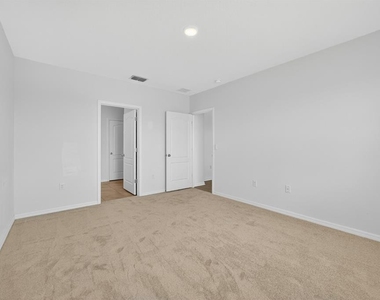 445 Panda Place - Photo Thumbnail 11