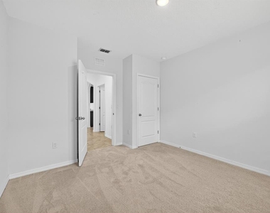445 Panda Place - Photo Thumbnail 20