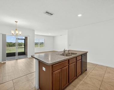 445 Panda Place - Photo Thumbnail 8