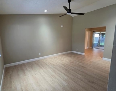 3334 Sassafras Court - Photo Thumbnail 2