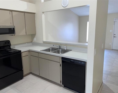 10376 Riva Ridge Trail - Photo Thumbnail 9