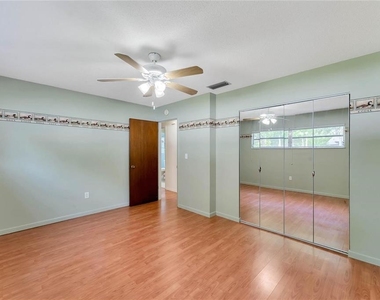 343 Michigan Ave - Photo Thumbnail 9