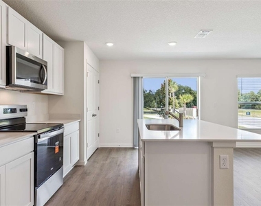 507 Remick Street - Photo Thumbnail 1