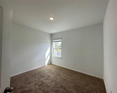 4482 Davos Drive - Photo Thumbnail 6