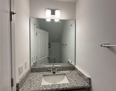 4482 Davos Drive - Photo Thumbnail 10