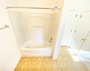 13631 Phoenix Drive - Photo Thumbnail 27