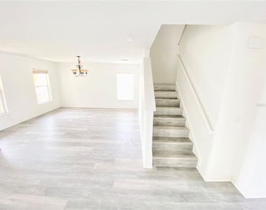 13631 Phoenix Drive - Photo Thumbnail 21