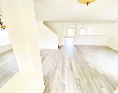 13631 Phoenix Drive - Photo Thumbnail 2