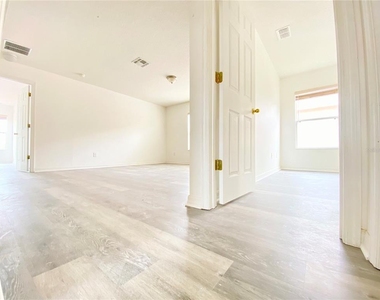 13631 Phoenix Drive - Photo Thumbnail 48