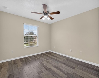 10709 Savannah Landing Circle - Photo Thumbnail 16