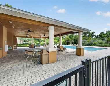 10709 Savannah Landing Circle - Photo Thumbnail 21