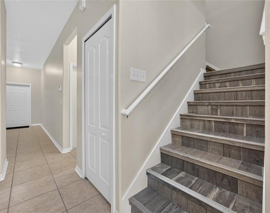 10709 Savannah Landing Circle - Photo Thumbnail 8