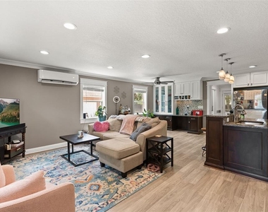 2120 Murdock Boulevard - Photo Thumbnail 2