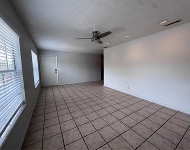 5343 Hansel Avenue - Photo Thumbnail 8