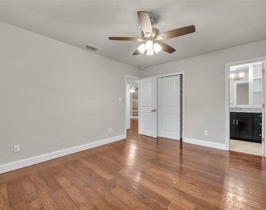 1939 Gunn Road - Photo Thumbnail 12
