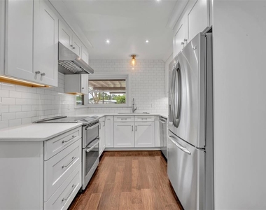 1939 Gunn Road - Photo Thumbnail 20