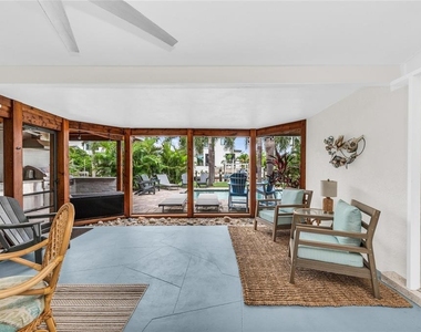 714 Norton Street - Photo Thumbnail 15