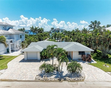 714 Norton Street - Photo Thumbnail 1