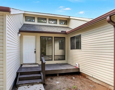 3020 Division Street - Photo Thumbnail 2