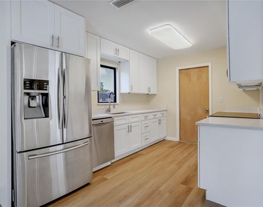 3020 Division Street - Photo Thumbnail 15