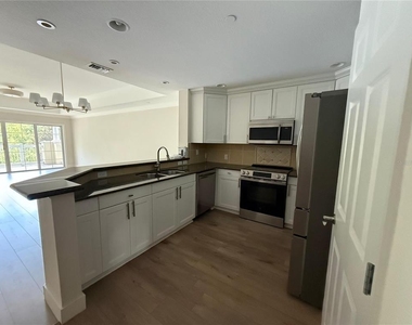 7660 Whisper Way - Photo Thumbnail 3