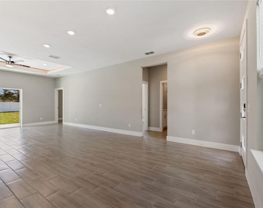 1339 Congo Court - Photo Thumbnail 8