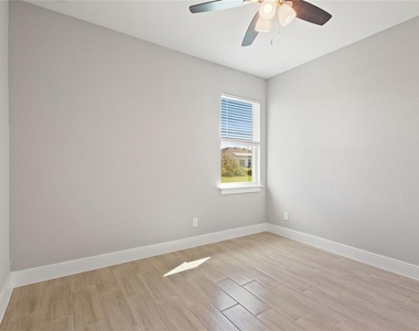 1339 Congo Court - Photo Thumbnail 22