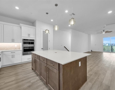 9305 Luminary Boulevard - Photo Thumbnail 13