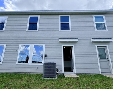 1561 Plank Place - Photo Thumbnail 11