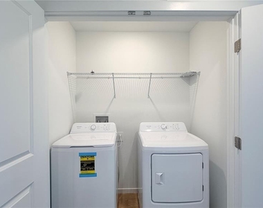 1561 Plank Place - Photo Thumbnail 23