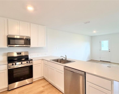 1561 Plank Place - Photo Thumbnail 8