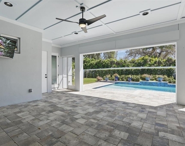 1620 Palm Avenue - Photo Thumbnail 22