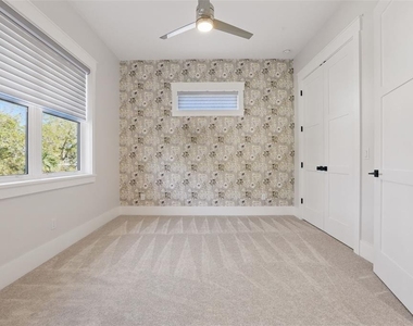 1620 Palm Avenue - Photo Thumbnail 18