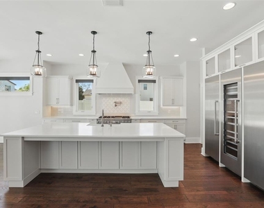 1620 Palm Avenue - Photo Thumbnail 32