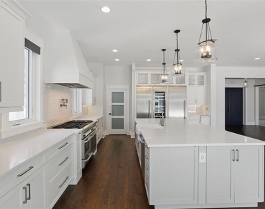 1620 Palm Avenue - Photo Thumbnail 7