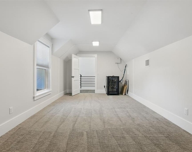 1620 Palm Avenue - Photo Thumbnail 14