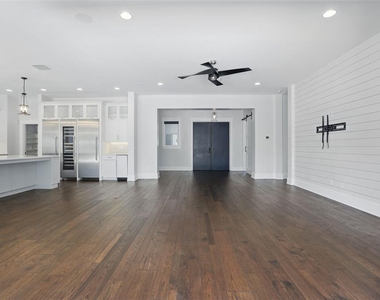 1620 Palm Avenue - Photo Thumbnail 30