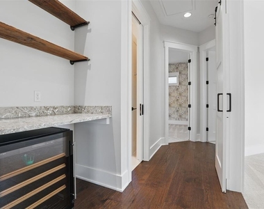 1620 Palm Avenue - Photo Thumbnail 13