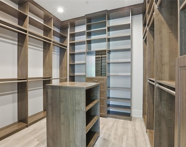 1620 Palm Avenue - Photo Thumbnail 41