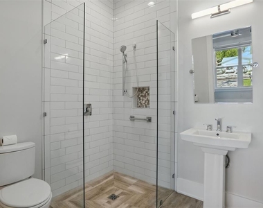 1620 Palm Avenue - Photo Thumbnail 44