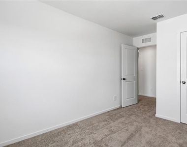 1573 Plank Place - Photo Thumbnail 18