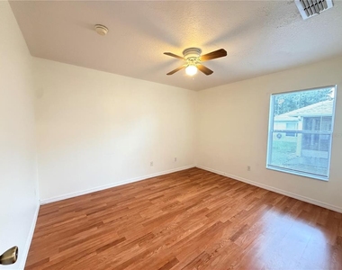 10438 Vista Pines Loop - Photo Thumbnail 12